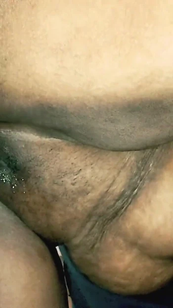 Must-share moment from "Desi bhabhi devar ko rahi hai hard core"