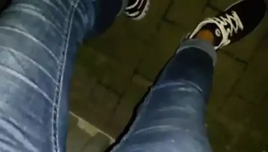 dışarıda ve azgın