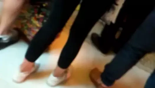 Tozluk içinde genç bayan