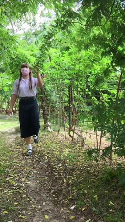 Öğrenci ladyboy çalışan göster