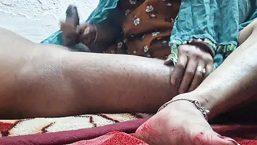 İri göğüslü banuu üvey babasıyla sikişiyor