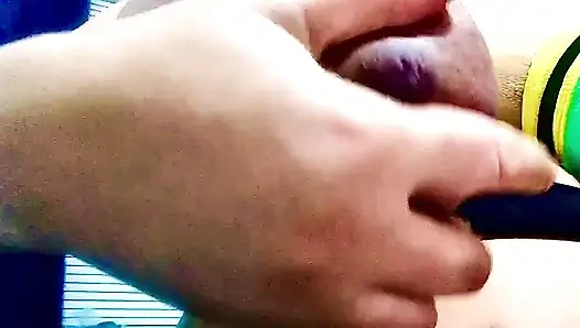 Büyük hucow memelerini eğitiyor