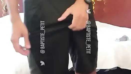 Bir çift çorap içinde.
