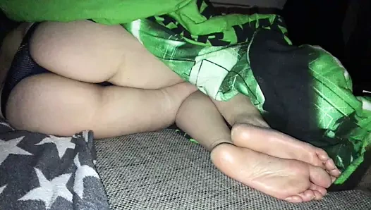 Benim amatör milf's kirli kuru ayaklar ve seksi eşek