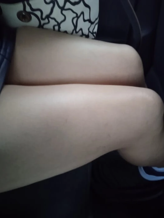 Kuyruğuyla ve her şeyle sikiliyor