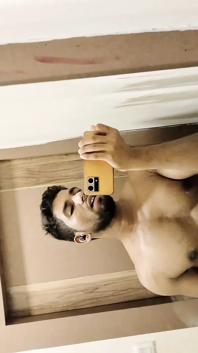 Индийская мастурбация большого члена