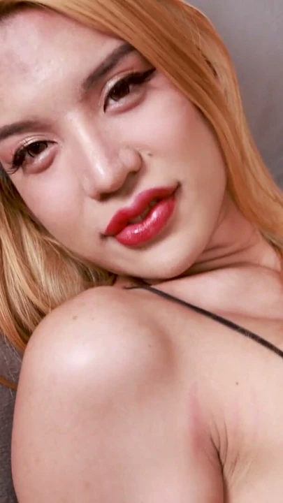 ASIANTGIRL - Sanya Siyah Gecelikle Duyusal Mastürbasyon | Bölüm 1
