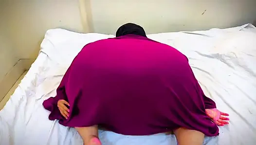 Kirli göt deliği ve amcık mms canlı - büyük götlü Kahireli Müslüman kız