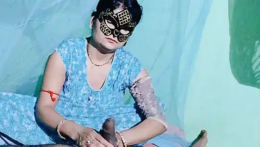 Desi Mom Ki Friend ne LUND JO MASSAGE Karke Doggy Style Me chudai Kiya