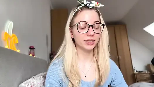 Onu 5329 dolardan ve yeni bir ysl çantasından boşalttim! (findom hikayesi)
