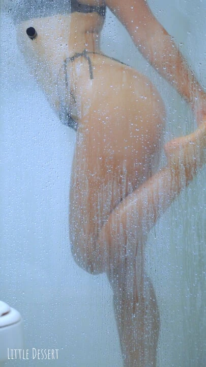 College Tanned Gorgeous Girl take a shower in Bikini