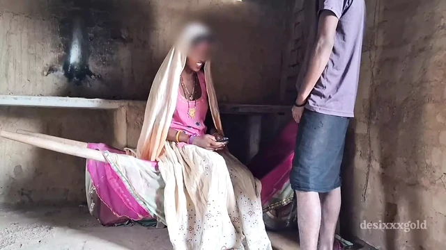 Dedi ki, beni biraz aşkla sik, tüm yarağı sok ve bütün gece beni sik