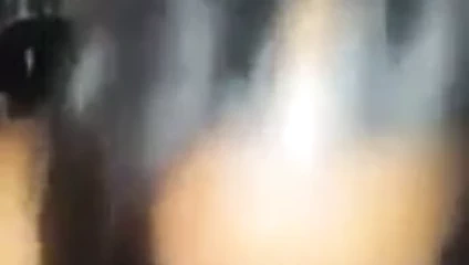 Büyük Meme siyah kadın emme çük