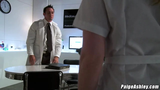 Paige ashley kahrolası johnny castle içinde bir hastane üçlü