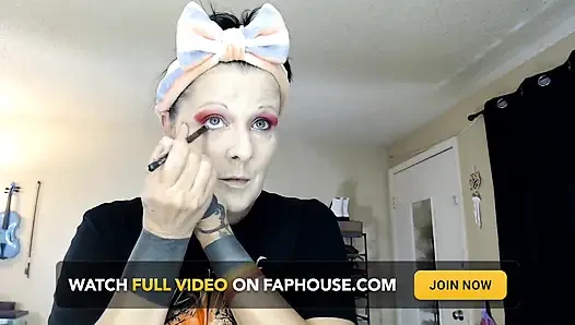 Hızlı uygulamalı olgun makyaj