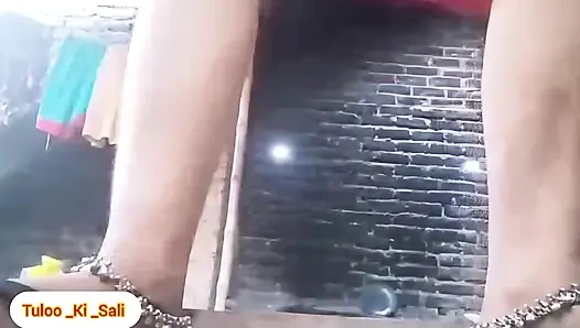 Tuloo odada seksi baldızı sikiyor