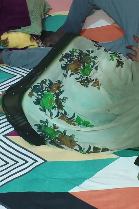 Tamil çift ateşli romantik sikişiyor ve boşalıyor