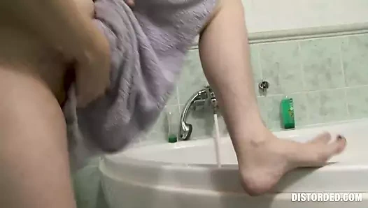 Nine büyük zenci yarağını götüne alıyor - bozuk