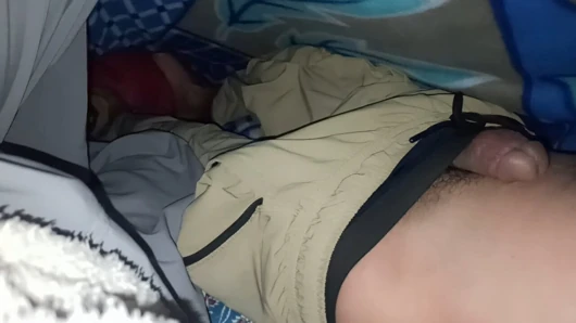 Üvey erkek kardeşimi ilk kez gece yarısı büyük canavar yarakla tut