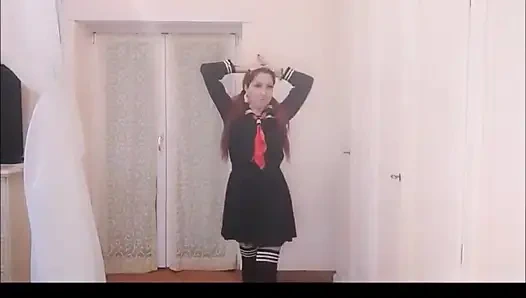 Bu ateşli kızların stomacache'sine yardıma ihtiyacı var, yardım edebilir misin?