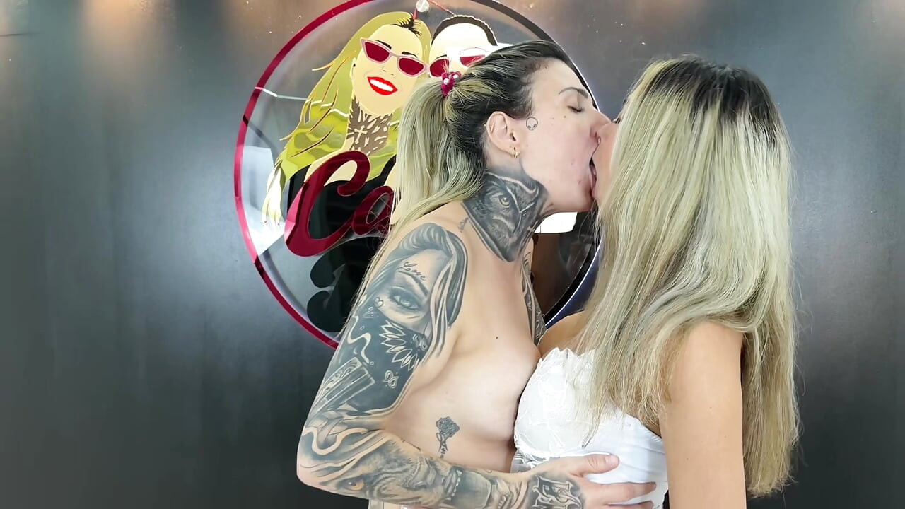 Naughty slut threw the milk from her tit on me while I sucked her