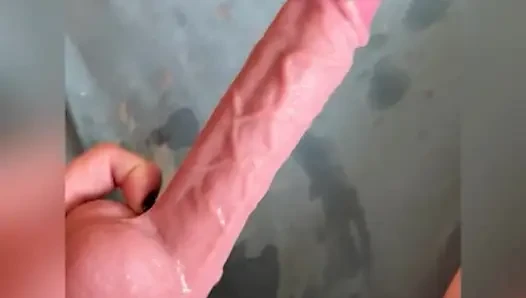 Günler boyunca fışkırtıyor