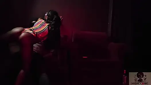 En Sevdiğim Müşterim Için Kucak Dansı
