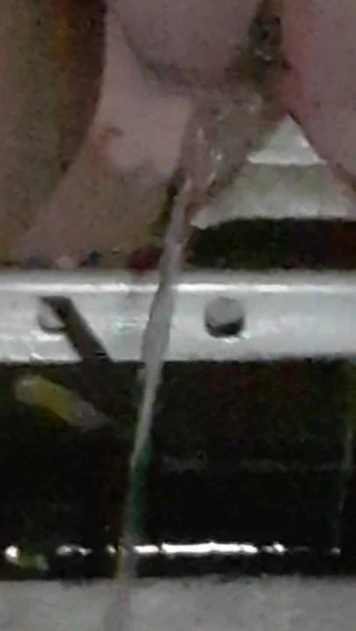 Cannock kovalamaca cuma 16th mart pissing