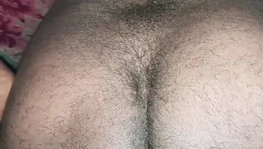 Yengenin götünü ve amını çok iyi siktim ve onu boşalttim.