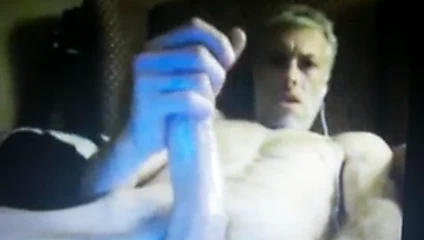 daddy with huge cock jerking on cam