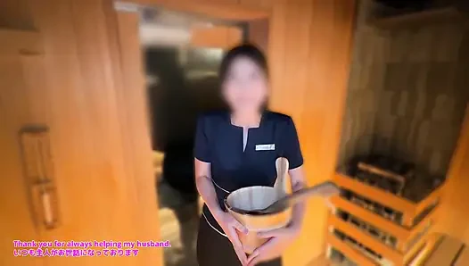 Evli saunalı kadının seksi rahatlatıcı alanı (#406)