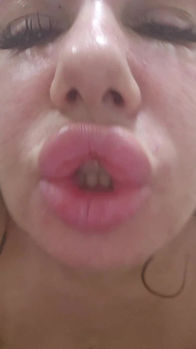 Сексуальная девушка, которую ты можешь найти в Толькоfans супергерлвау