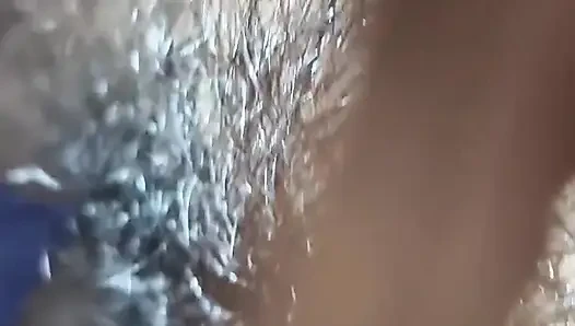 Üvey kız kardeşinin amcığı kızardı