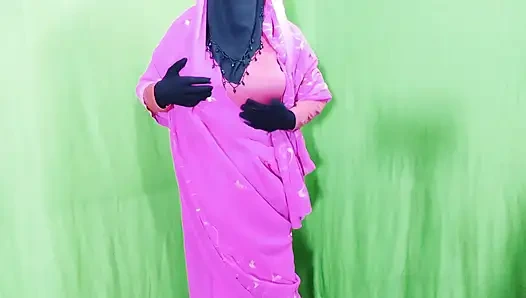 Hintli güzel tesettürlü Müslüman çift sikişmeye susamış