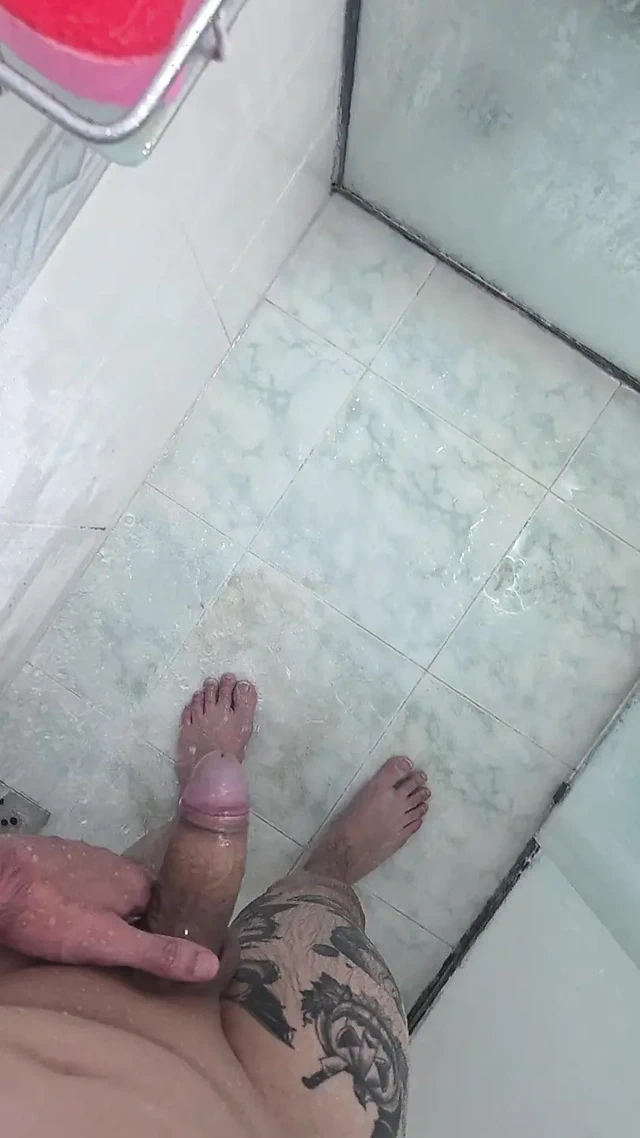 Gel, benimle duş al