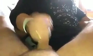 Abuela me hace una paja