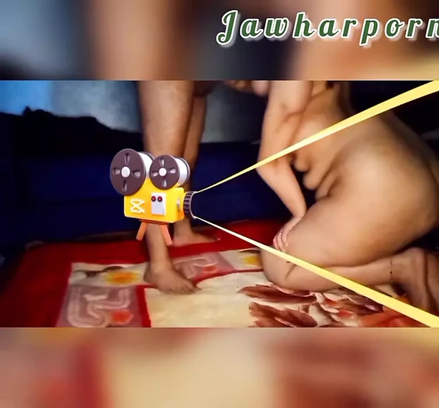 Раком и трах стоя - пара кончает на улице