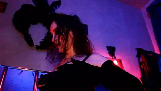 Deri fetiş dominatrix metres eva femdom milf çorap corset heels sıcak anne büyük göt tanrıça