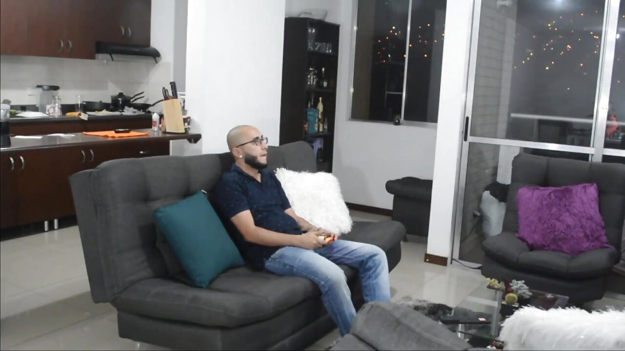 Arkadaşımın karısıyla üç