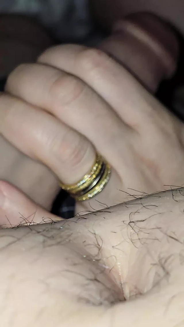 Üvey anne utanmadan üvey oğlunun büyük yarağına giriyor