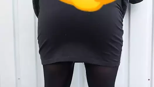 Herkesin içinde giyinik işiyor