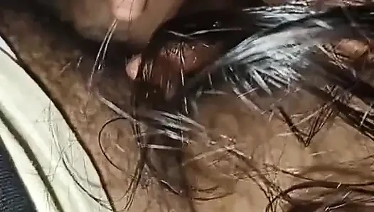 Üvey erkek kardeş üvey kız kardeş tarafından oral seks
