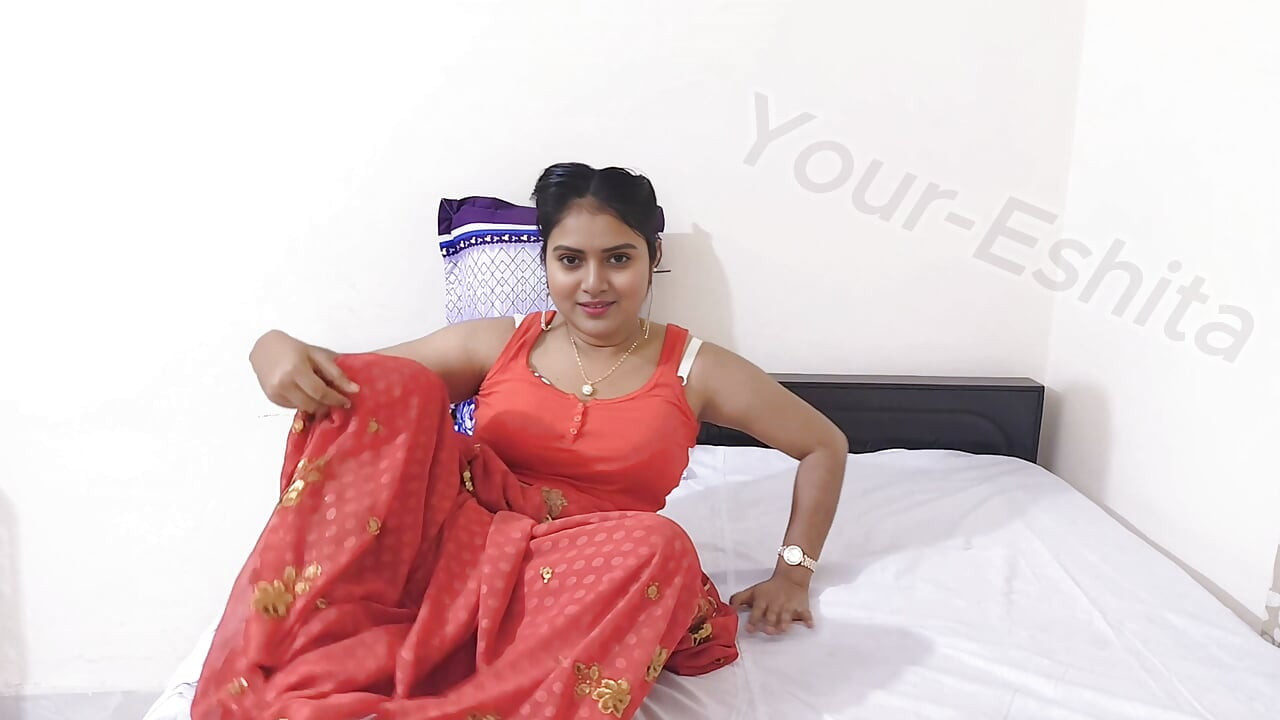 Your-Eshita. Güzel Hintli deshi kızın solo mastürbasyon videosu. Tamamen Bengalce.