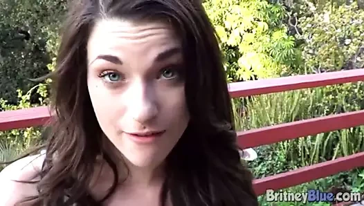 Britney mavi berbat bir sert horoz