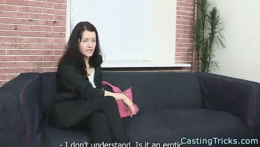 Smalltits euro püskürtülür ile jizz at döküm