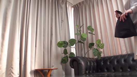 P013g02 Üvey oğlunun öğretmeninin maço bir adamla ilişkisi olan evli bir kadın!