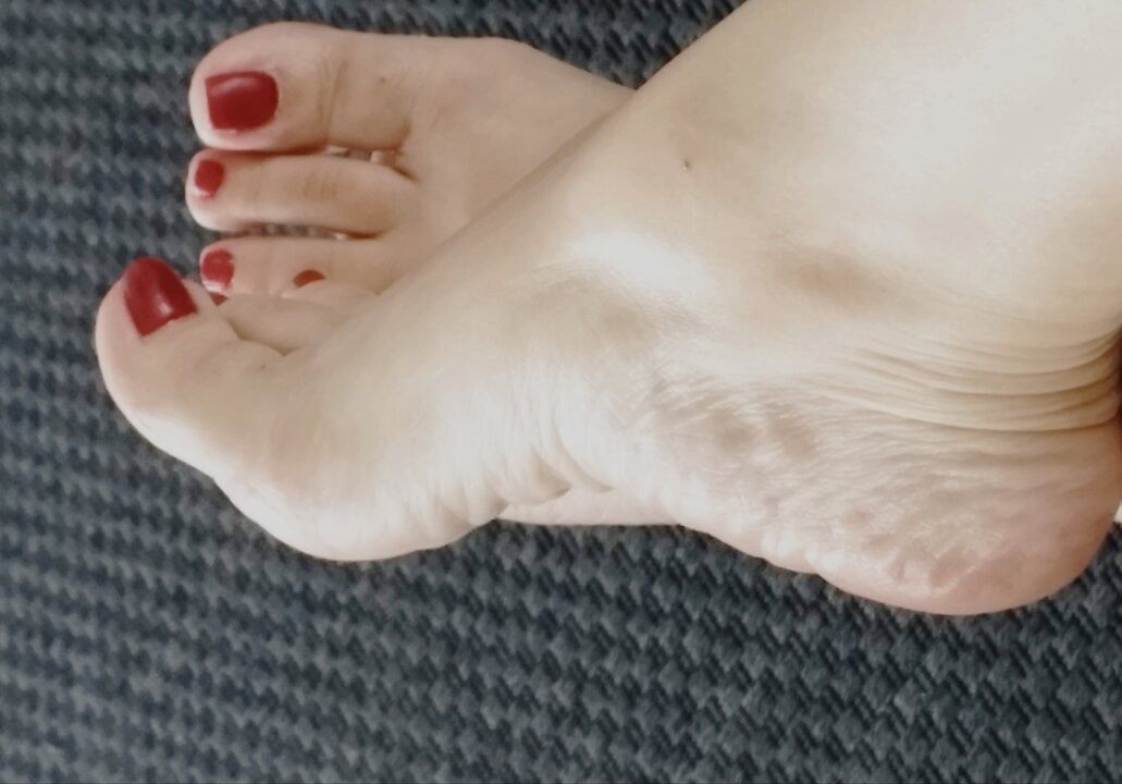 Dominatrix ayakların ayak masajı