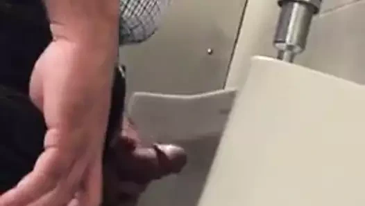 baba içinde pisuar vi