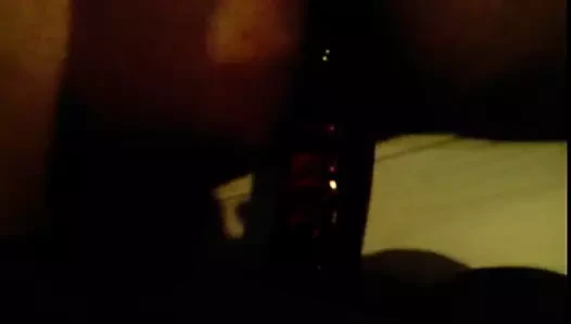 To vazi sto mouni tis kai me skizi yunan