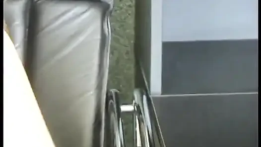 Tatlım parmaklarını kullanarak mastürbasyon yapıyor